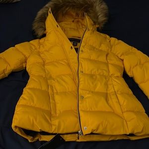 Timmy Hilfiger small yellow puffer coat “Brand New”